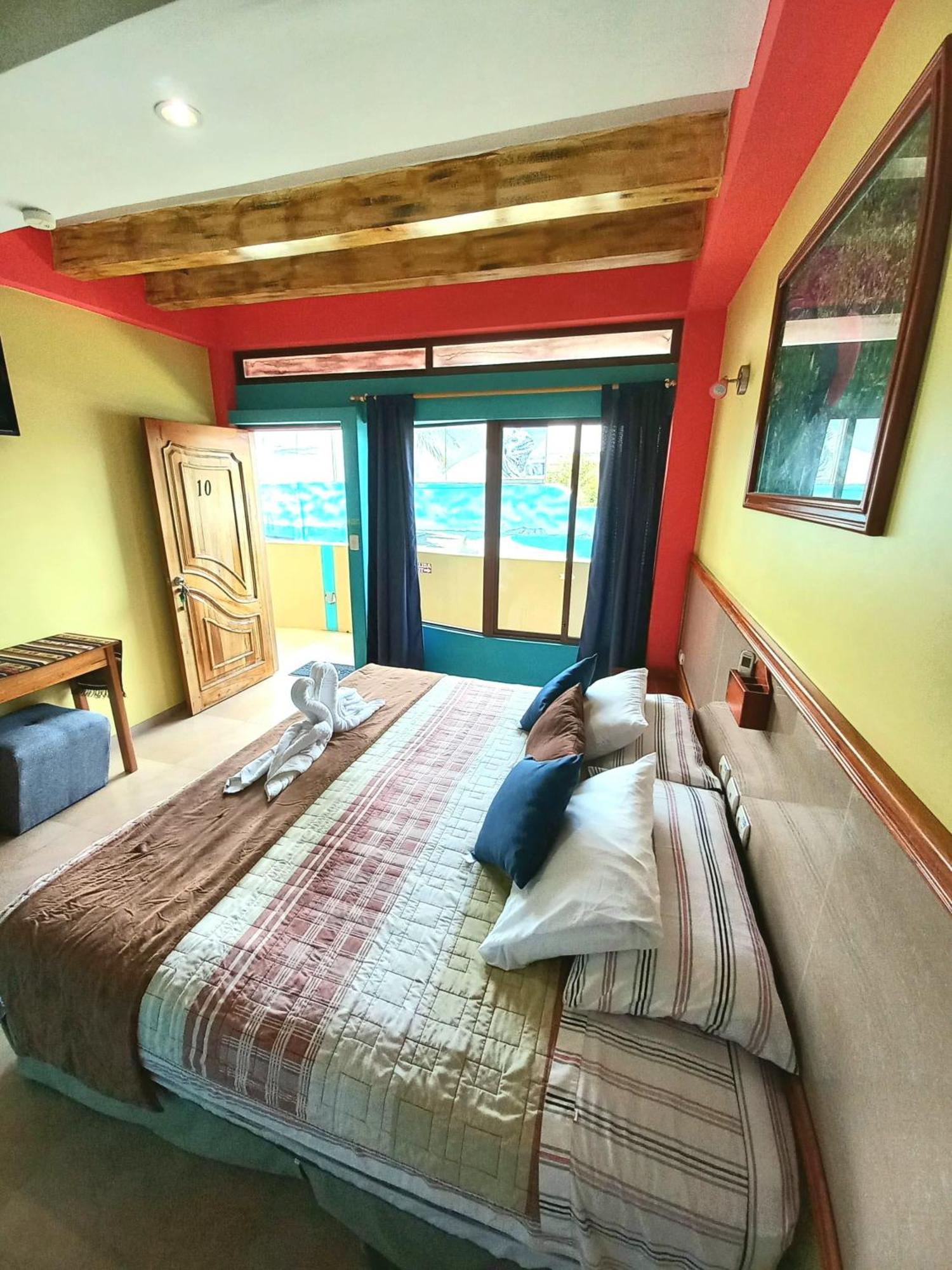 Bed and Breakfast Galapagos Eco Friendly à Puerto Baquerizo Moreno Extérieur photo